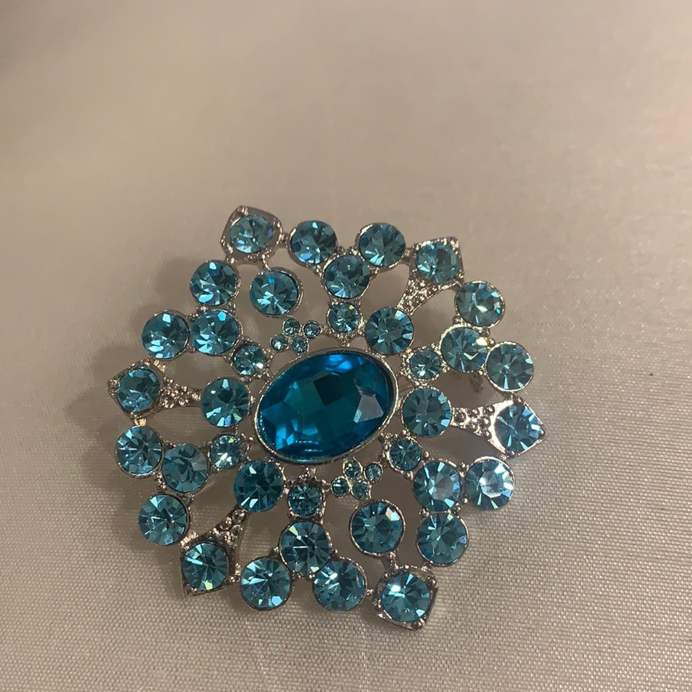 Blue stone Pin